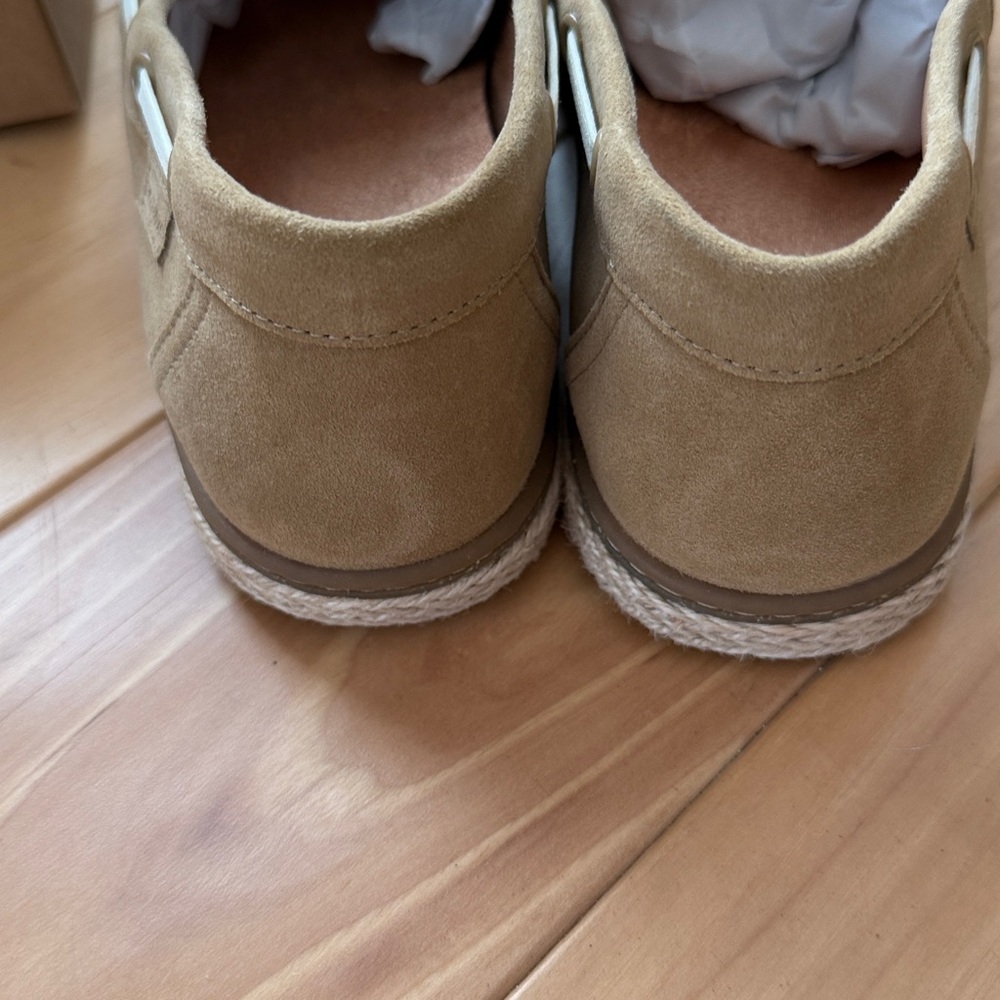 Vionic Bay Loafers - Picture 4 of 8